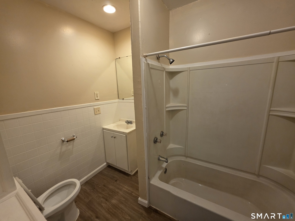 110 Babcock Street - Photo 5