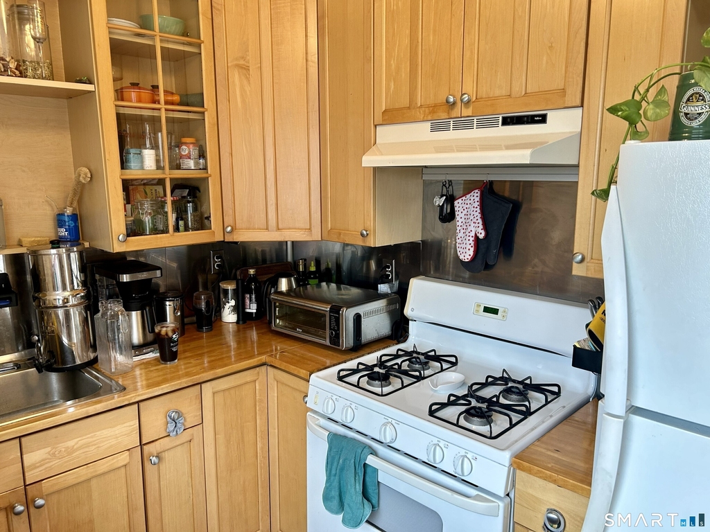 4 Van Zant Street - Photo 6