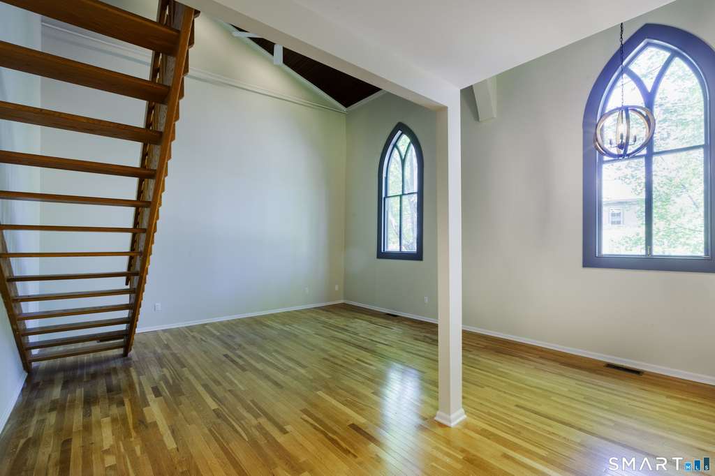 161 Whitfield Street - Photo 10