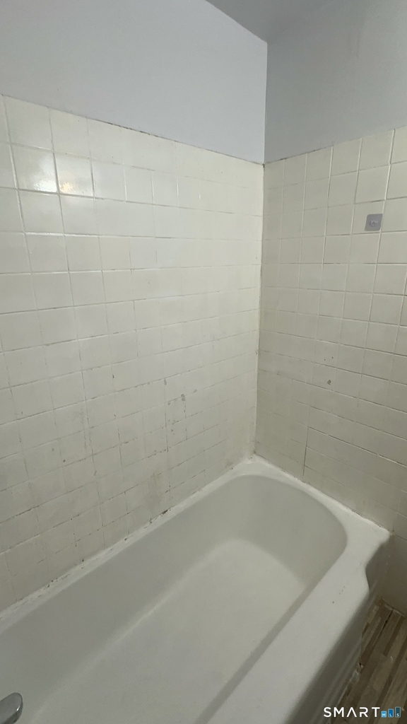 14 Lester Street - Photo 6