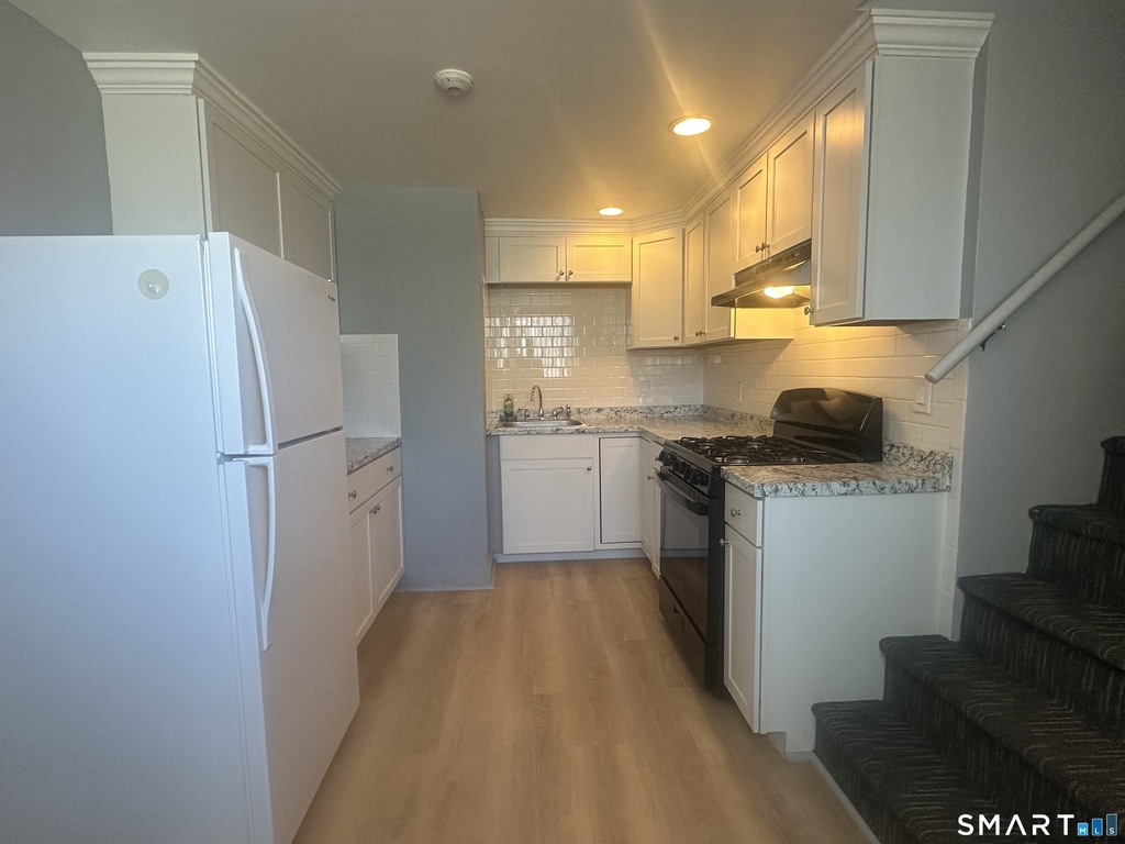 136 Mckinley Avenue - Photo 4