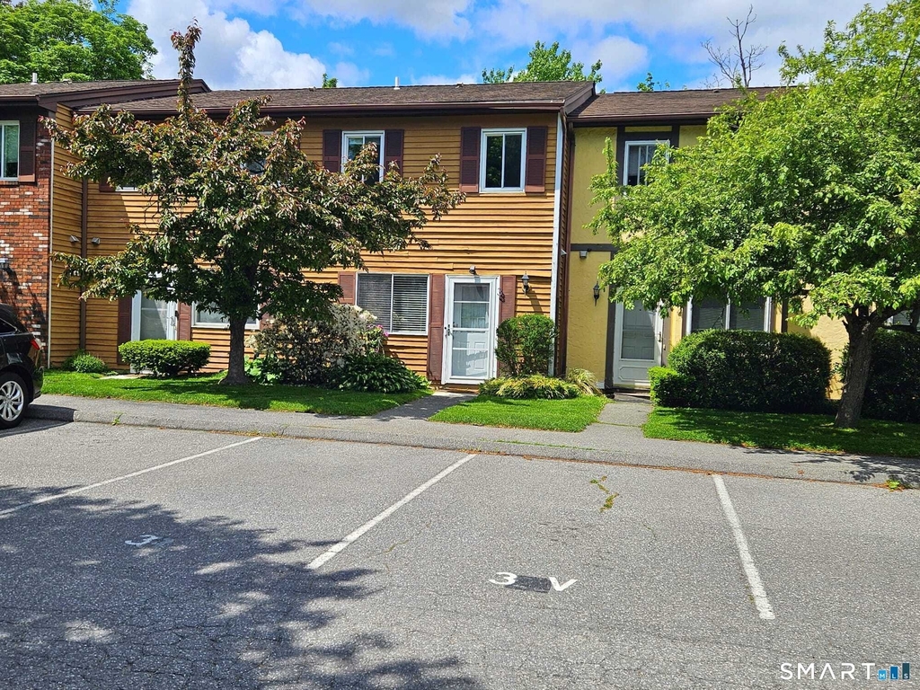 24 East Avenue - Photo 2