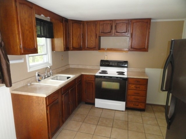 121 N Ridge Dr - Photo 3
