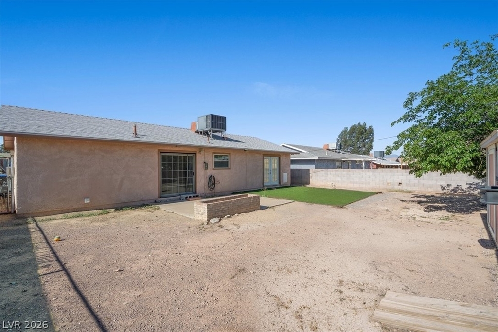245 Meyers Avenue - Photo 16