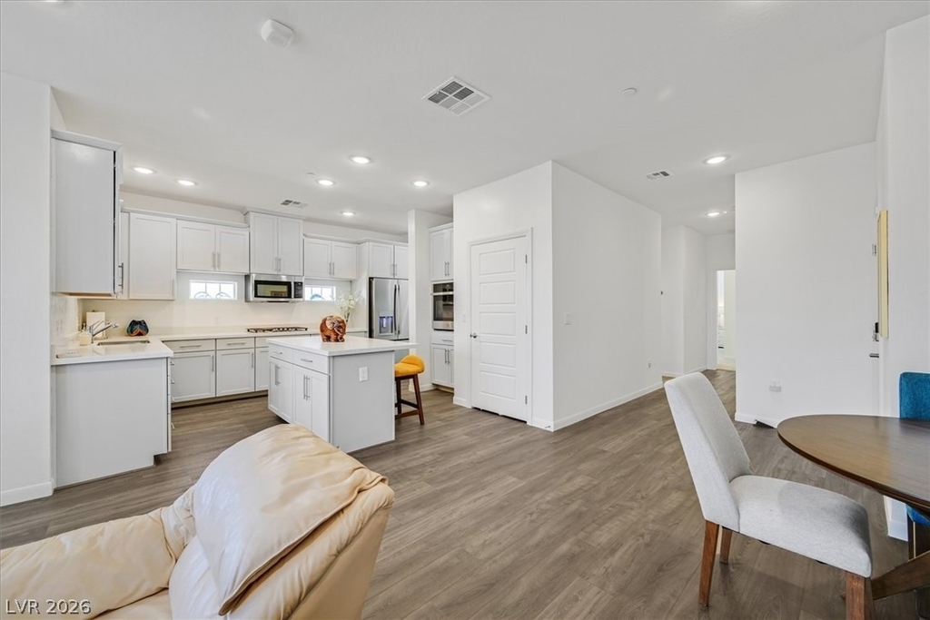 2555 Hampton Road - Photo 9