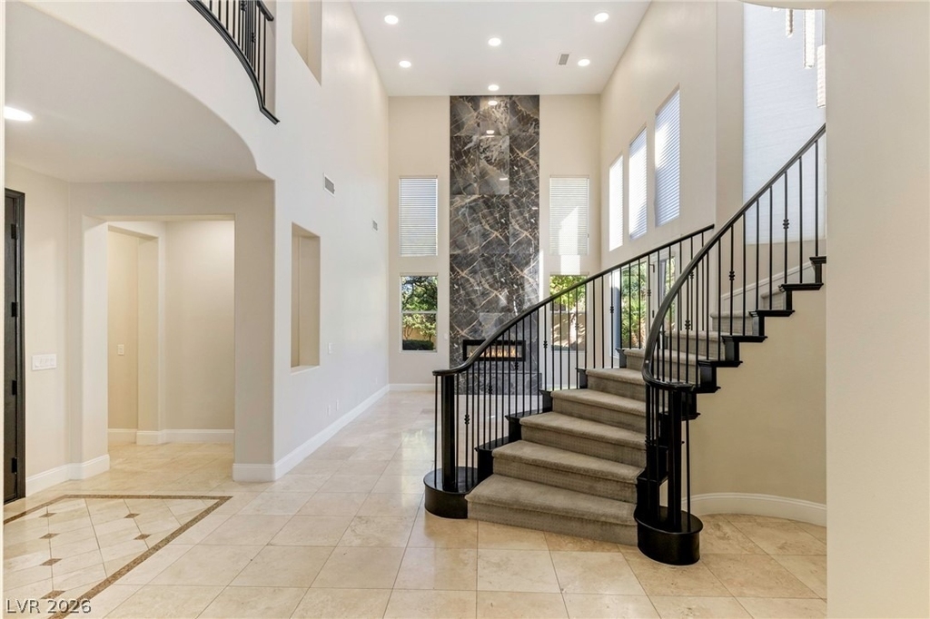 2462 Hollow Rock Court - Photo 7