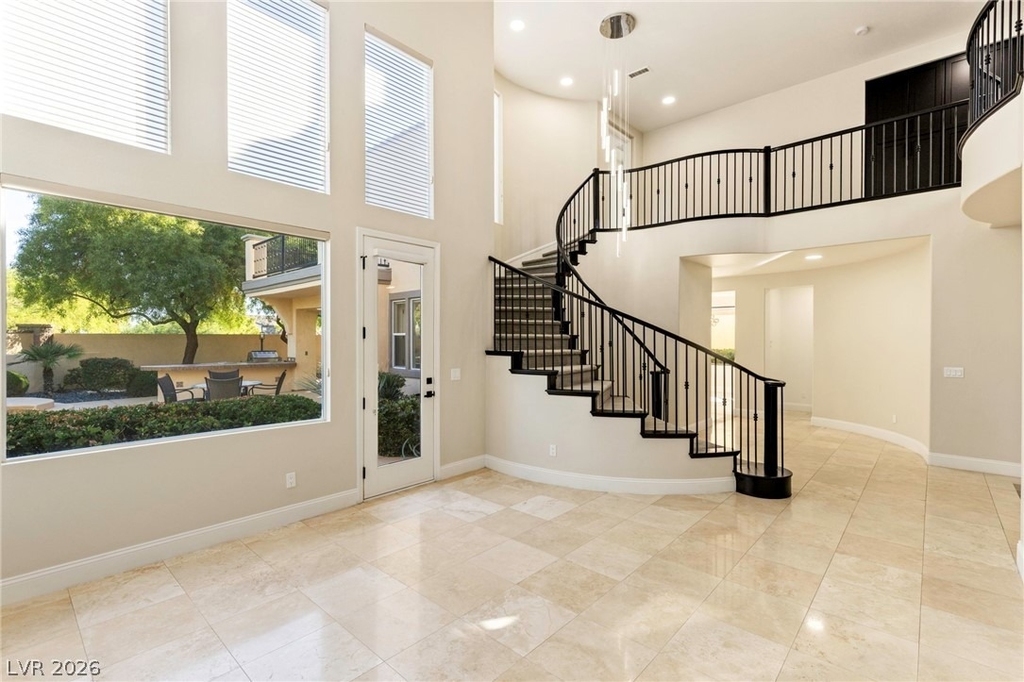 2462 Hollow Rock Court - Photo 8