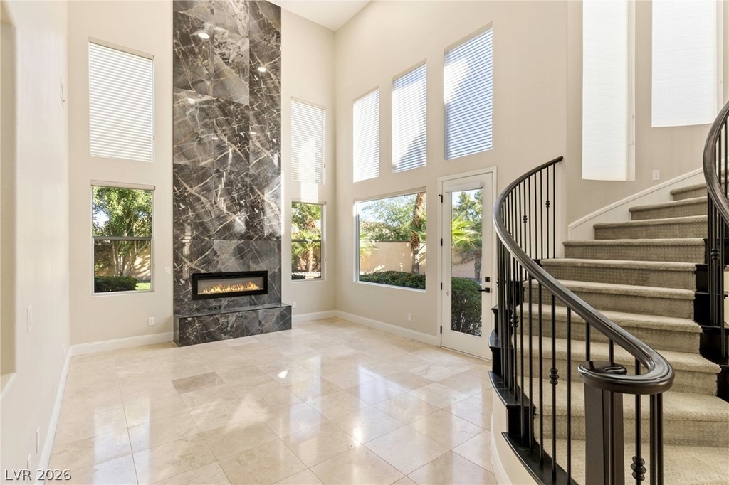 2462 Hollow Rock Court - Photo 6