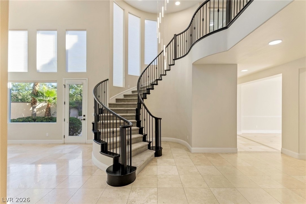2462 Hollow Rock Court - Photo 5