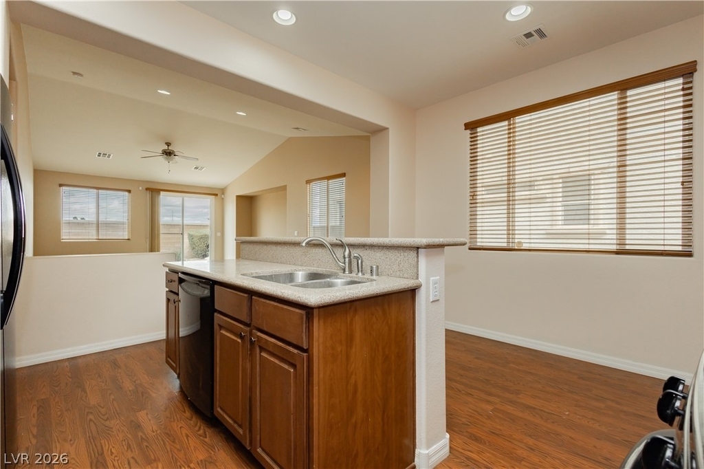 11220 Robin Park Avenue - Photo 13