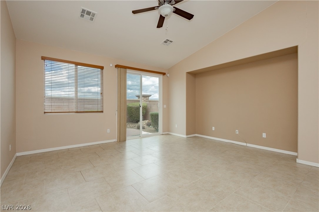 11220 Robin Park Avenue - Photo 6