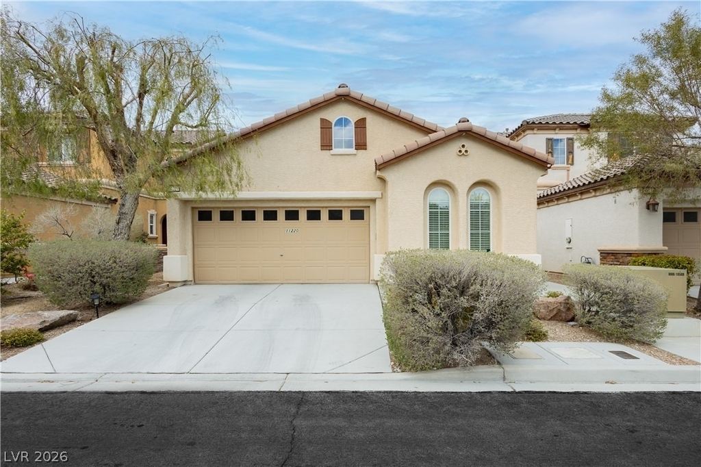 11220 Robin Park Avenue - Photo 0