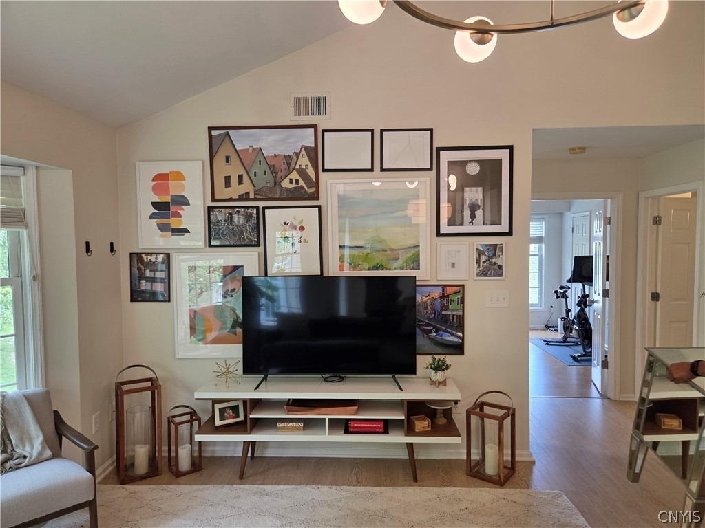 1105 Greymoor Way - Photo 15
