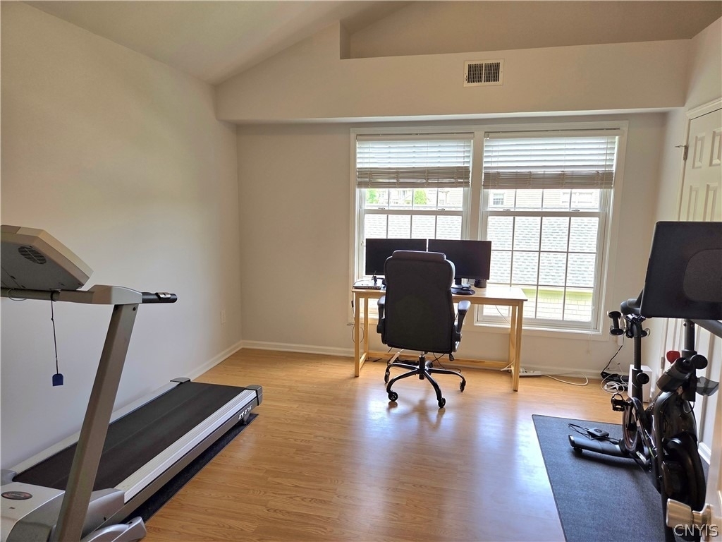 1105 Greymoor Way - Photo 16