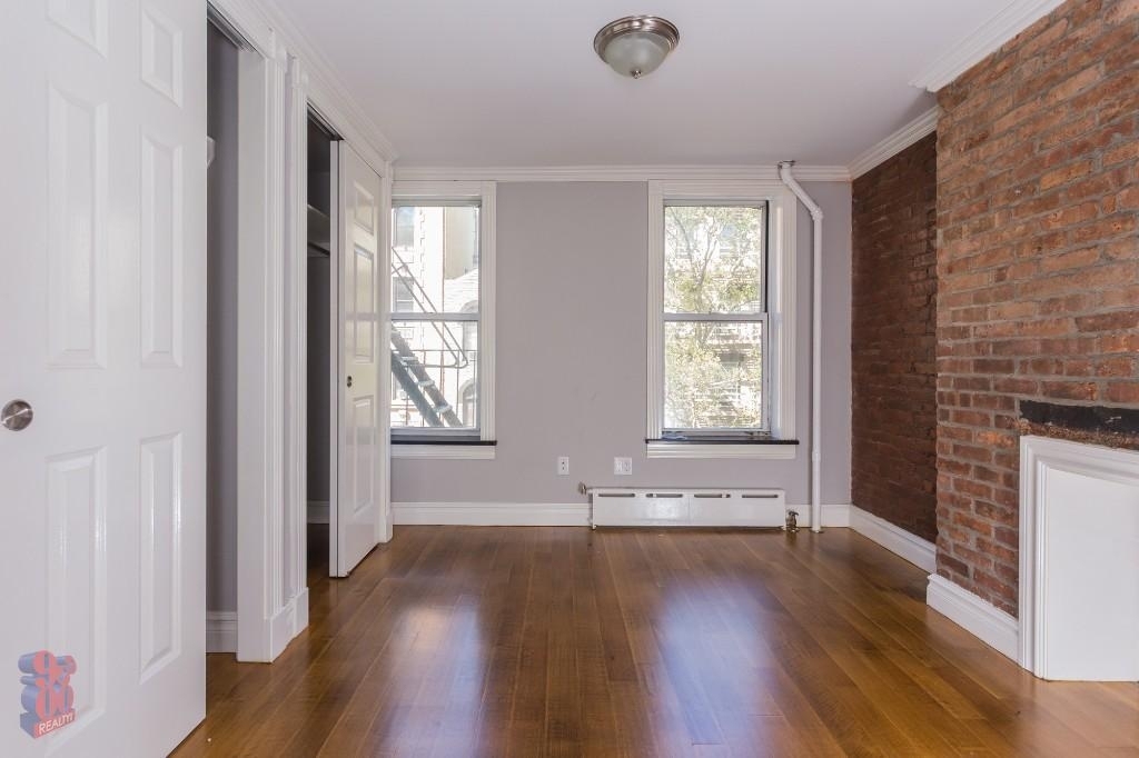 East 7th Street - Photo 1