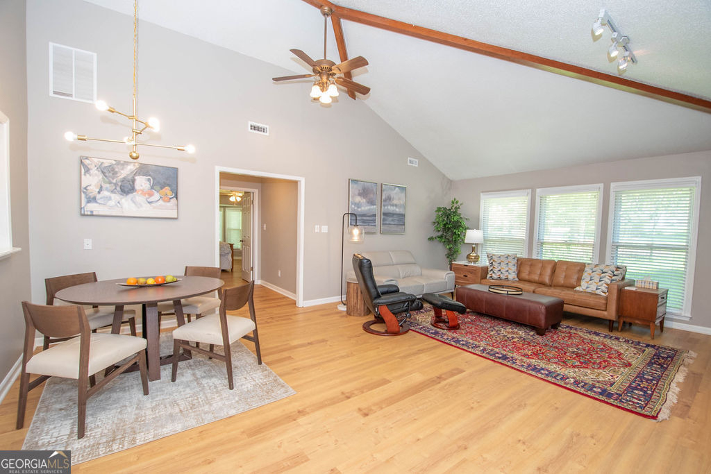103 Burnham Rise - Photo 0