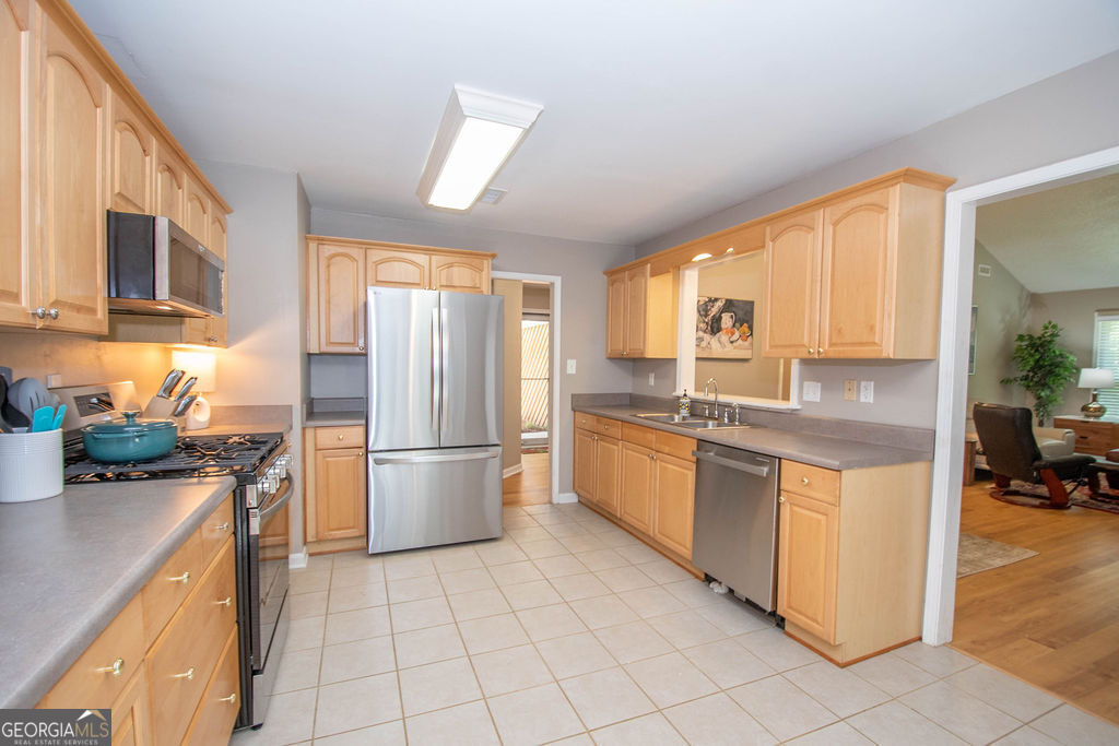 103 Burnham Rise - Photo 2