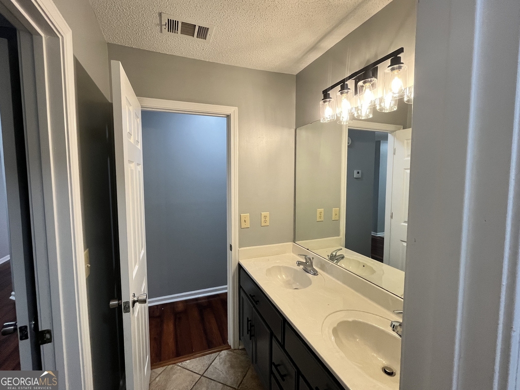 102 Myles Lane - Photo 15