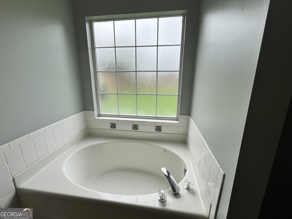 102 Myles Lane - Photo 3