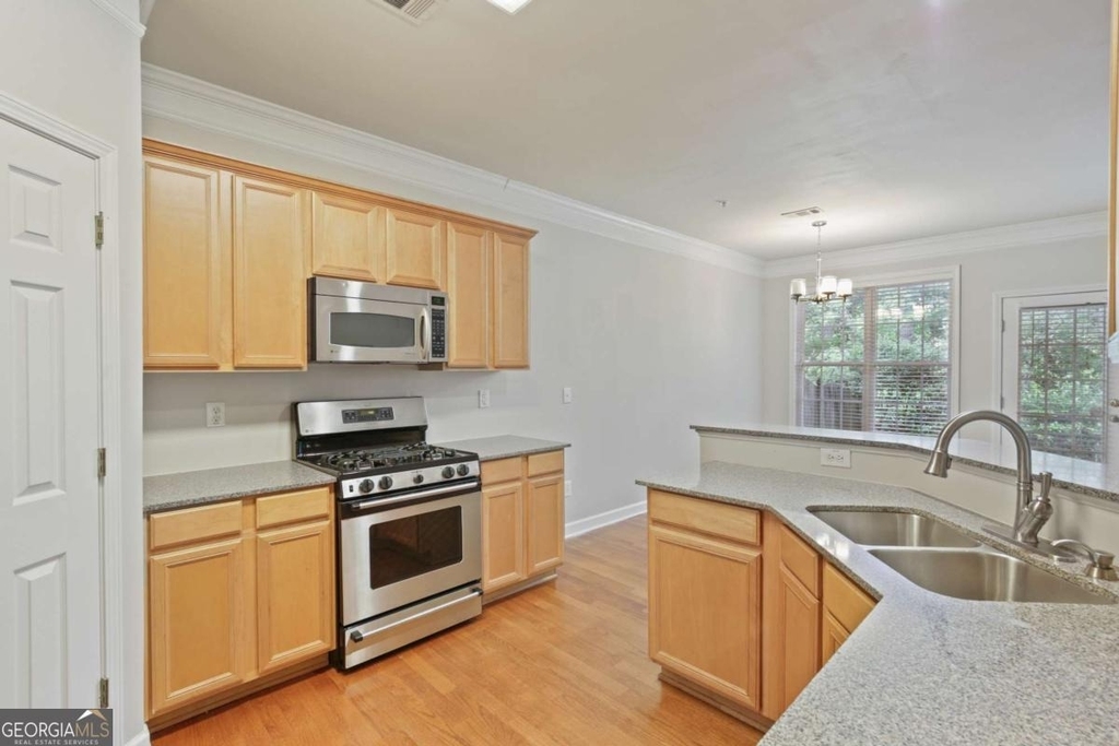 720 Surrey Park Place Se - Photo 9