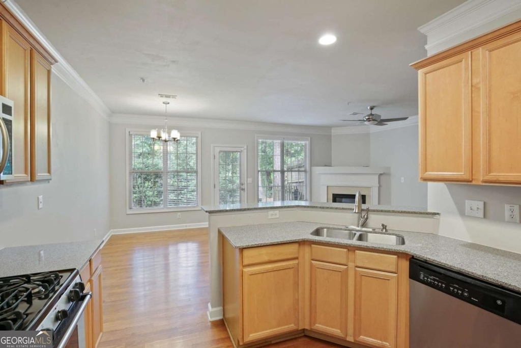 720 Surrey Park Place Se - Photo 8