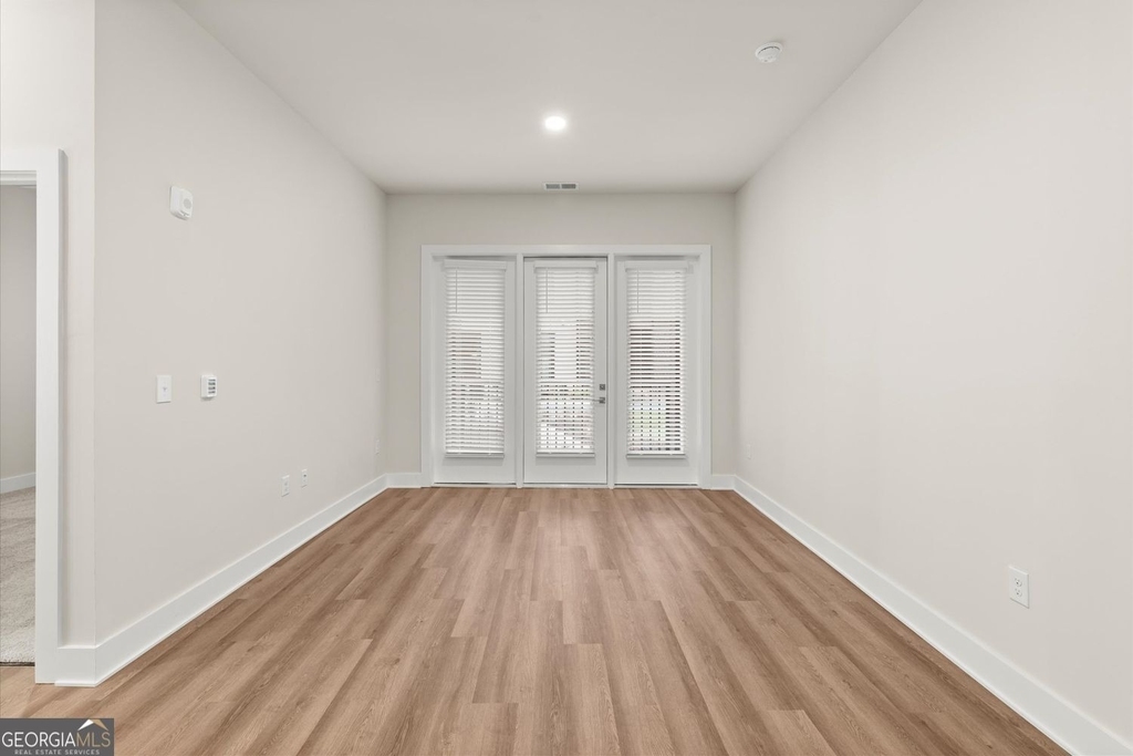 2648 Sandy Plains Road - Photo 9