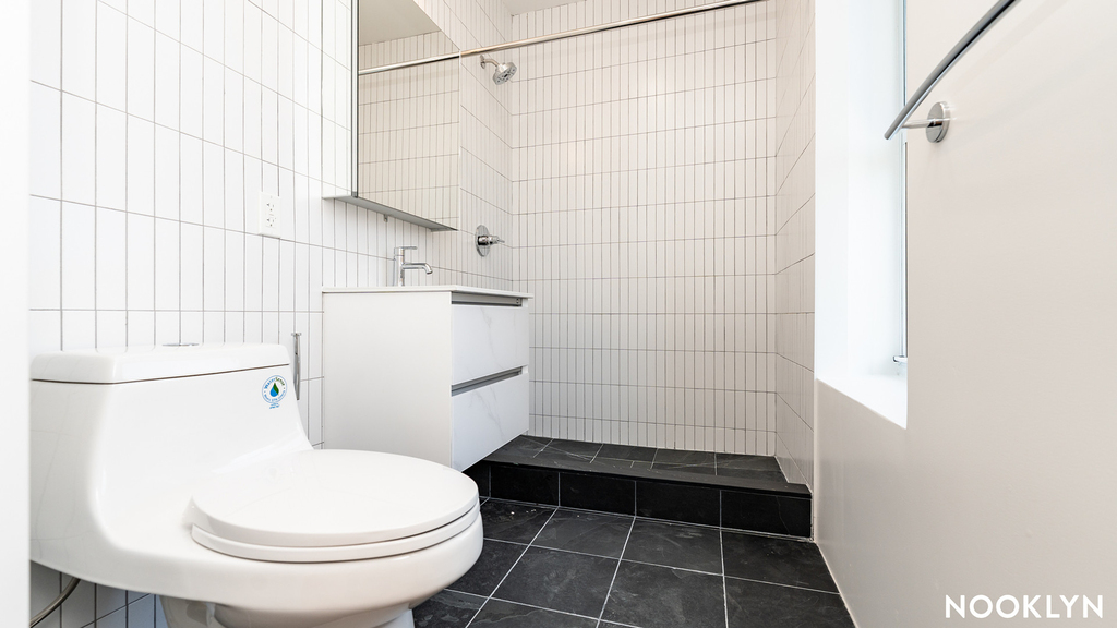 129 Graham Avenue - Photo 12