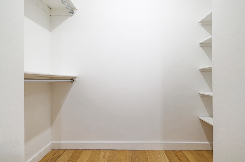 30 Wall Street - Photo 5