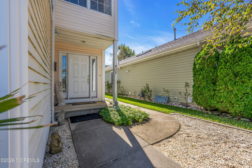 412 Broadway - Photo 3
