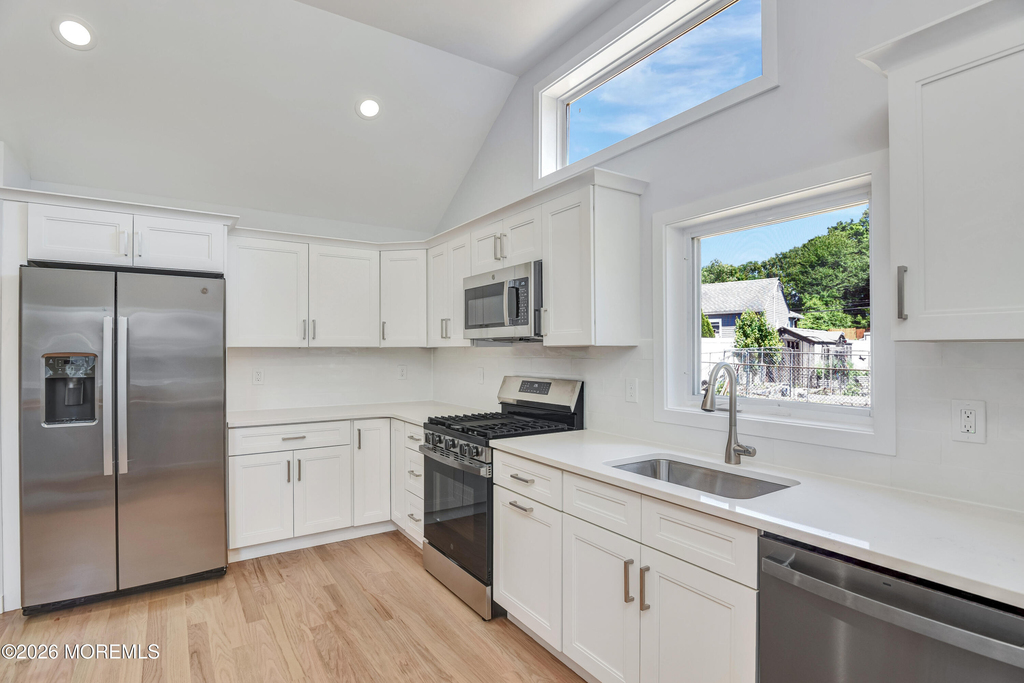 769 Cliffwood Avenue - Photo 5