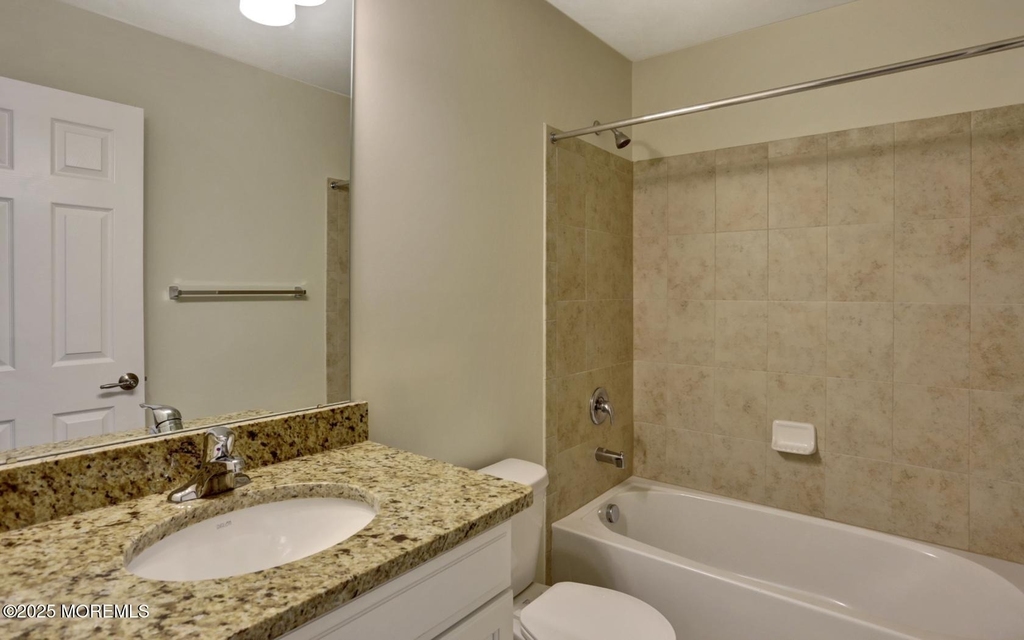 146 Waypoint Drive - Photo 3