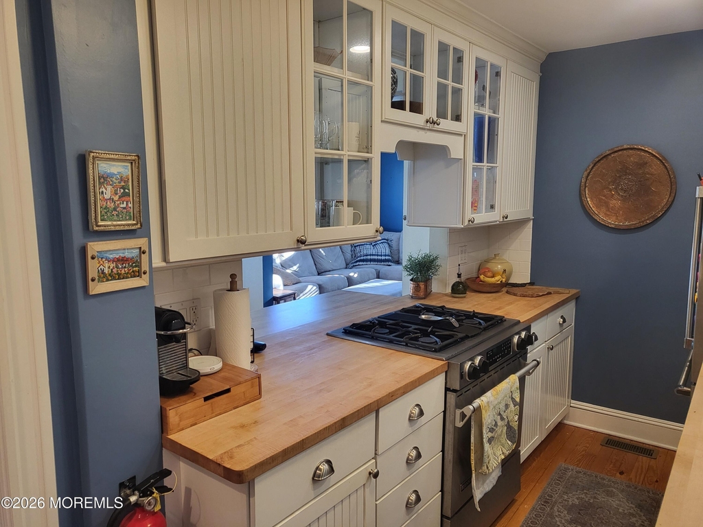 80 Heck Avenue - Photo 16