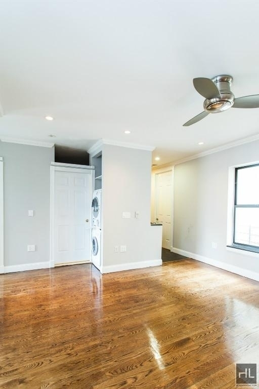 East 100th Street - Photo 3