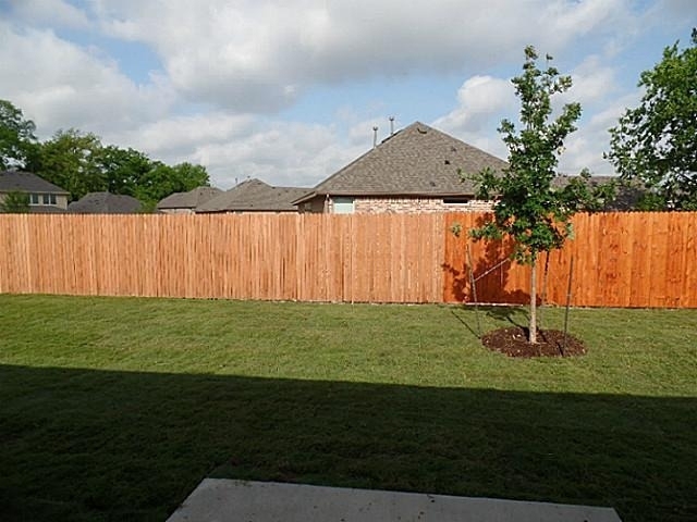1304 Poplar - Photo 14
