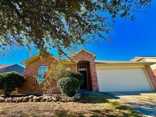 4411 Blackberry Road - Photo 2