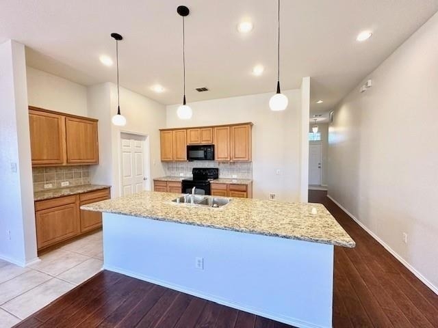 4411 Blackberry Road - Photo 32