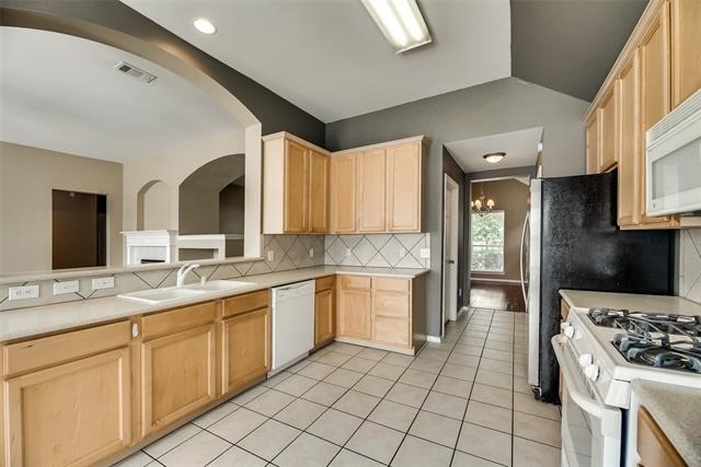 3209 Bloomfield Trail - Photo 9