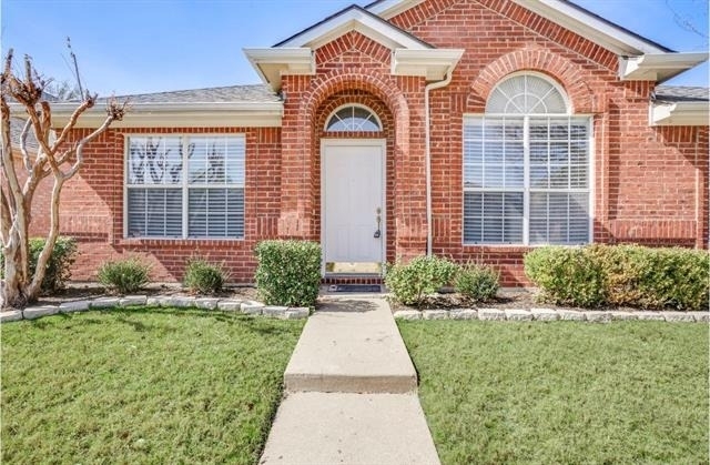 8611 Ironwood Drive - Photo 0