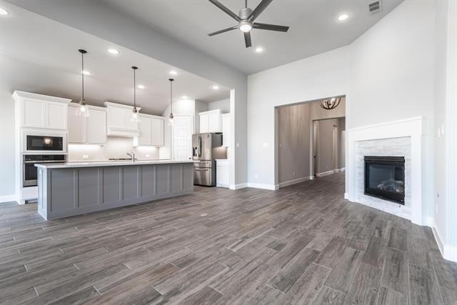 2933 Saltwood Court - Photo 11