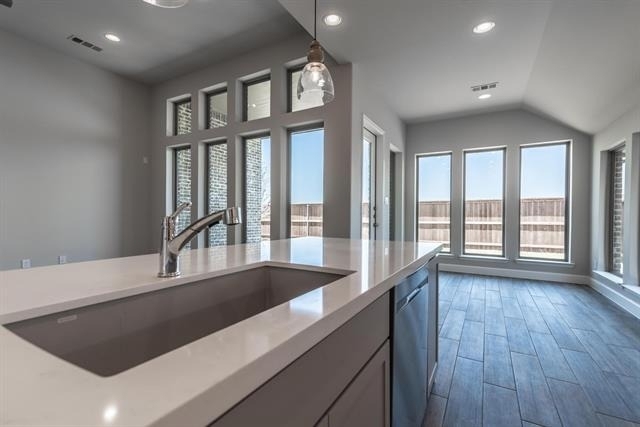 2933 Saltwood Court - Photo 8