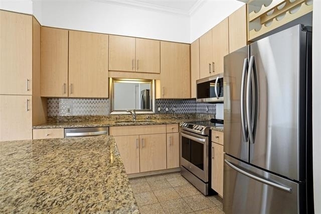 3225 Turtle Creek Boulevard - Photo 13