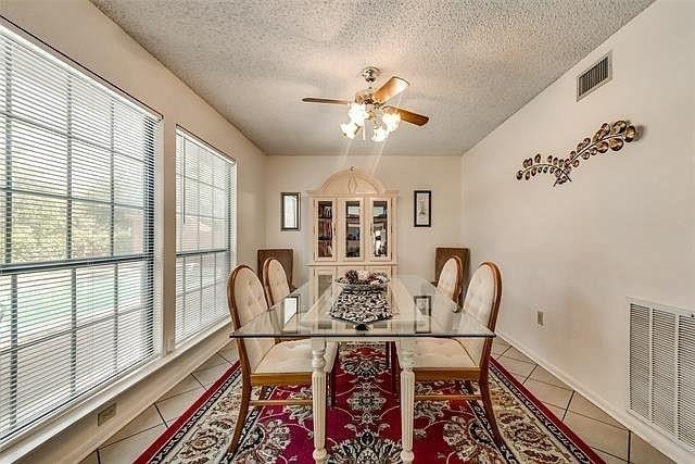301 Centennial Boulevard - Photo 4