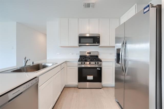 201 Cattail Lane - Photo 5
