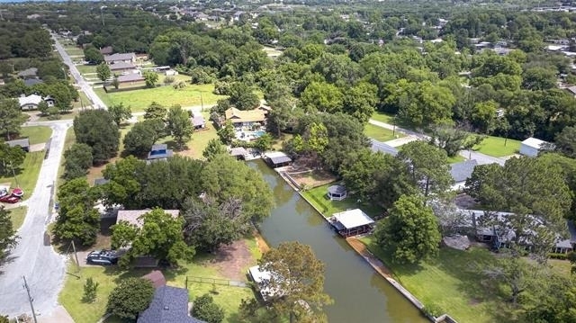 4202 Indian Creek Court - Photo 2
