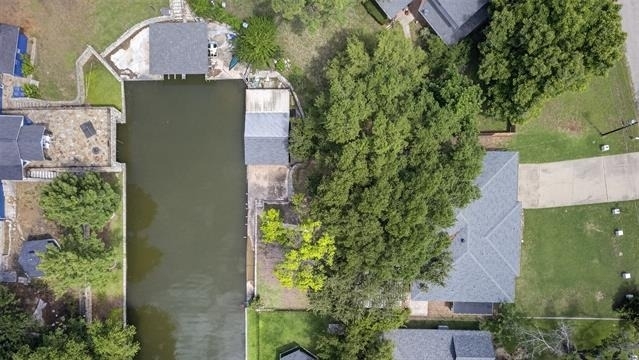 4202 Indian Creek Court - Photo 1