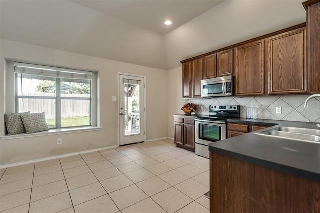 203 Cedar Creek Drive - Photo 6