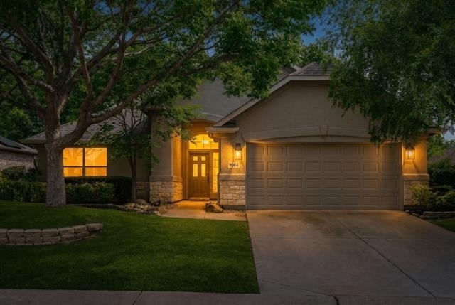 9604 Pinewood Drive - Photo 0
