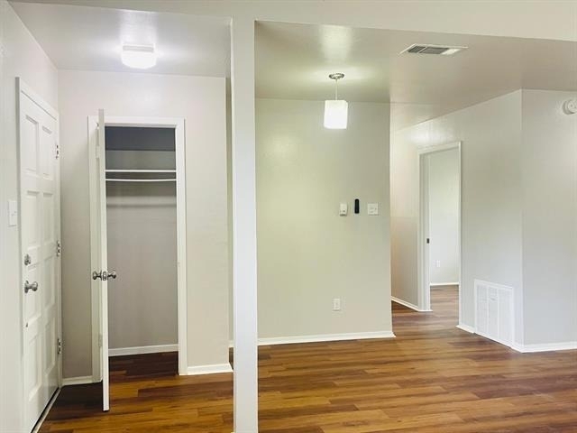 1905 Brookview Drive - Photo 1
