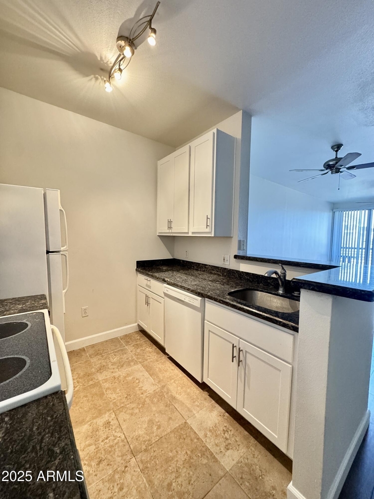 1701 E Colter Street - Photo 1