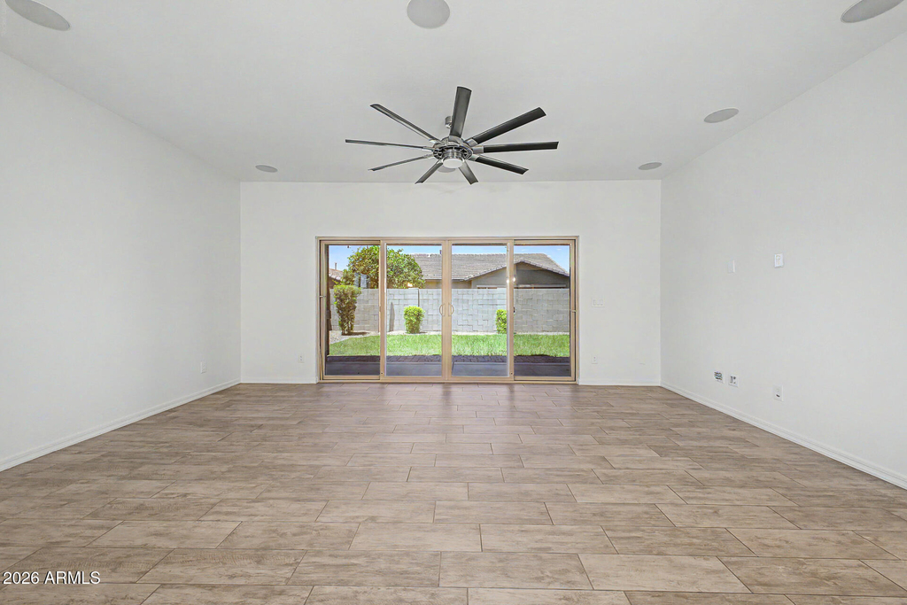 1360 W Joshua Tree Avenue - Photo 7